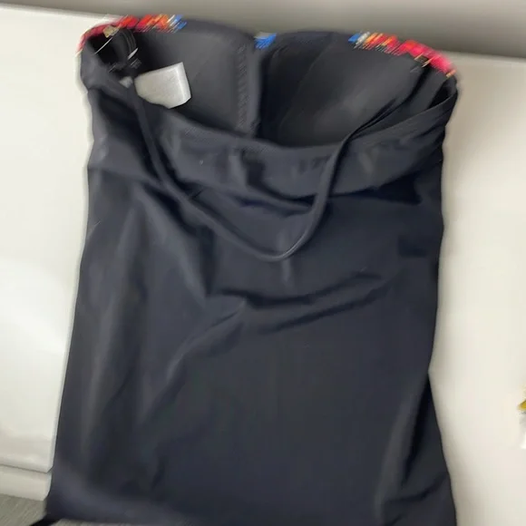 La Blanca Swim Top Size 4 NWT - Picture 4 of 6